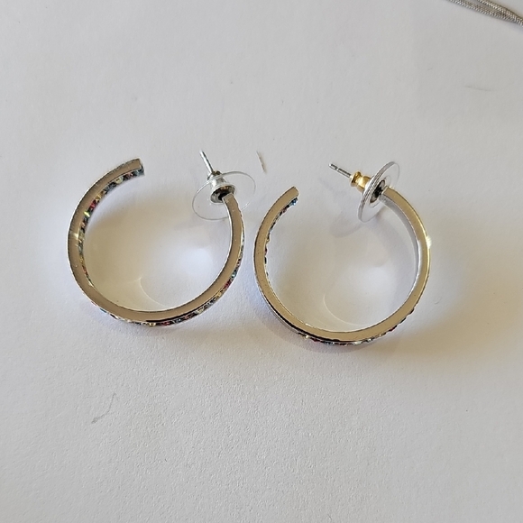 Park Lane Red and Pink Necklace with Circular Pendant - Picture 4 of 4